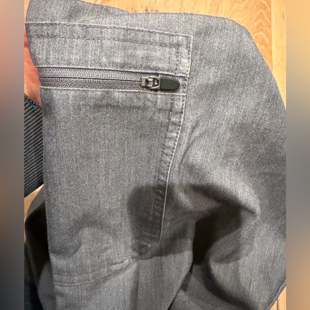 FIGS Women's Graphite Scrub Set | Casma Top Small | Yola Pants S/P - Picture 16 of 16